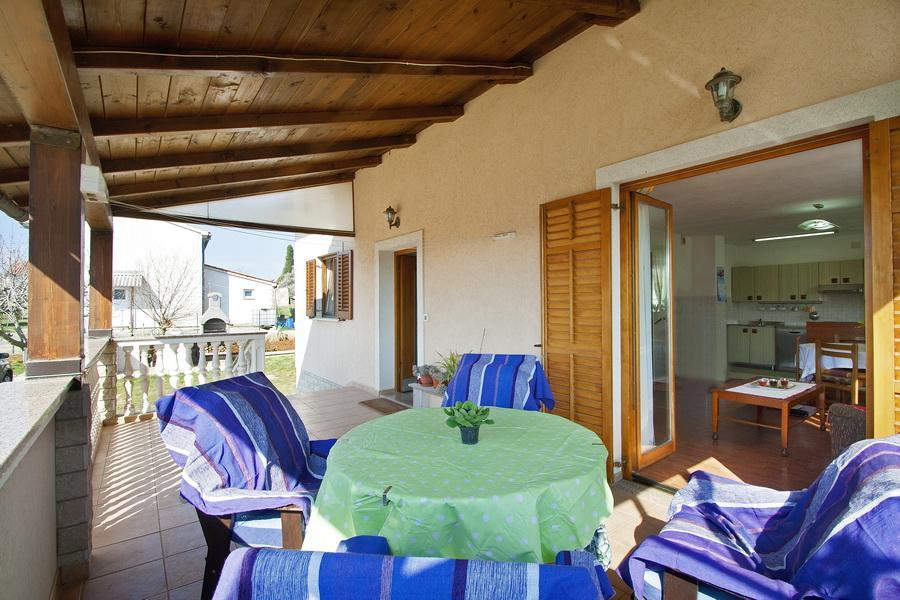 Holiday Home Ana Пула Экстерьер фото